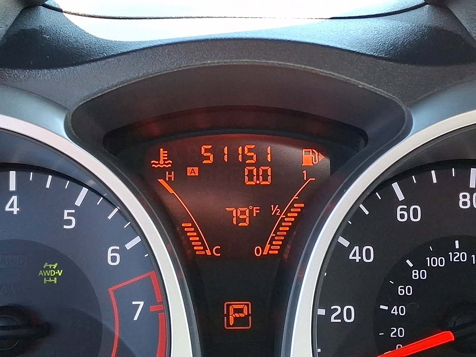 Used 2015 Nissan Juke SV w/ Technology Package AWD/4WD image 21