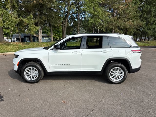 New 2026 Jeep Grand Cherokee Laredo X AWD/4WD image 3