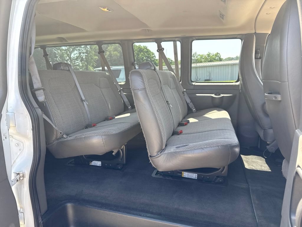 Used 2015 Chevrolet Express 3500 LT w/ LT Preferred Equipment Group RWD image 40