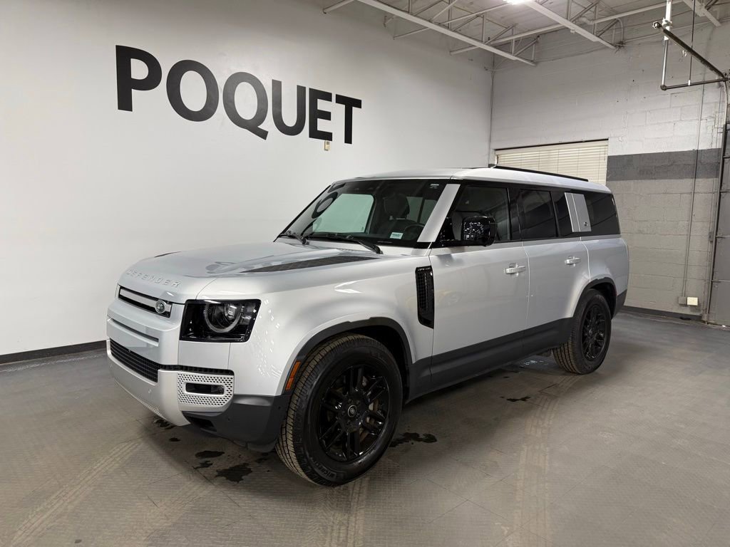 Used 2023 Land Rover Defender 130 SE AWD/4WD image 2