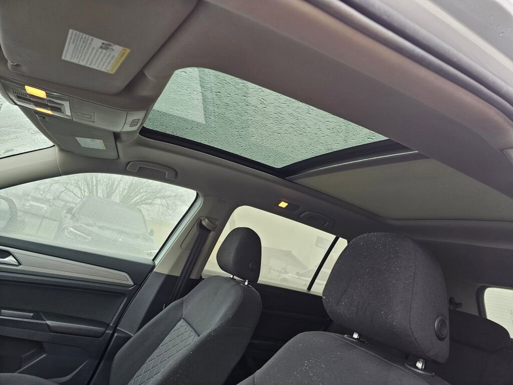 Used 2018 Volkswagen Atlas Launch Edition image 27