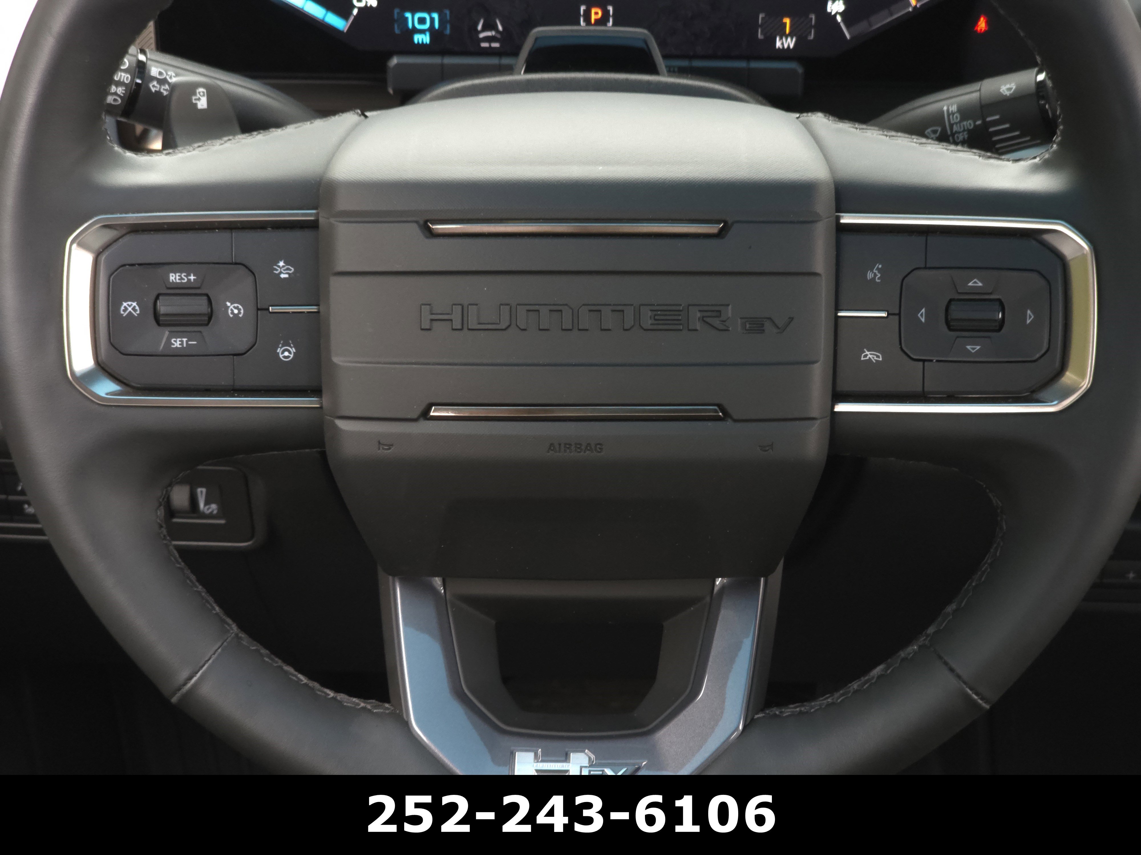 Used 2025 GMC Hummer EV 3X AWD/4WD image 35