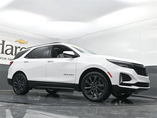 Used 2024 Chevrolet Equinox RS w/ RS Leather Package image 2