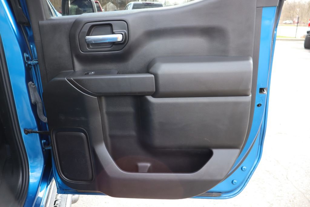 Used 2022 Chevrolet Silverado 1500 Custom w/ LPO, Dark Essentials Package image 22