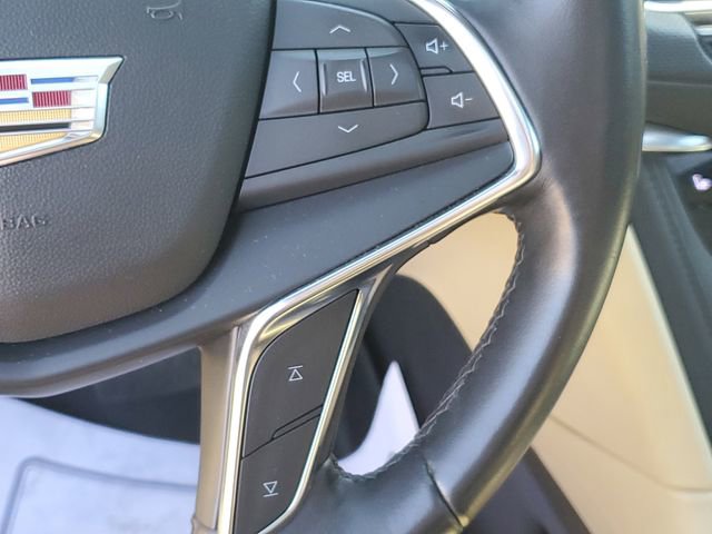 Used 2018 Cadillac XT5 Luxury w/ Driver Awareness Package AWD/4WD image 12