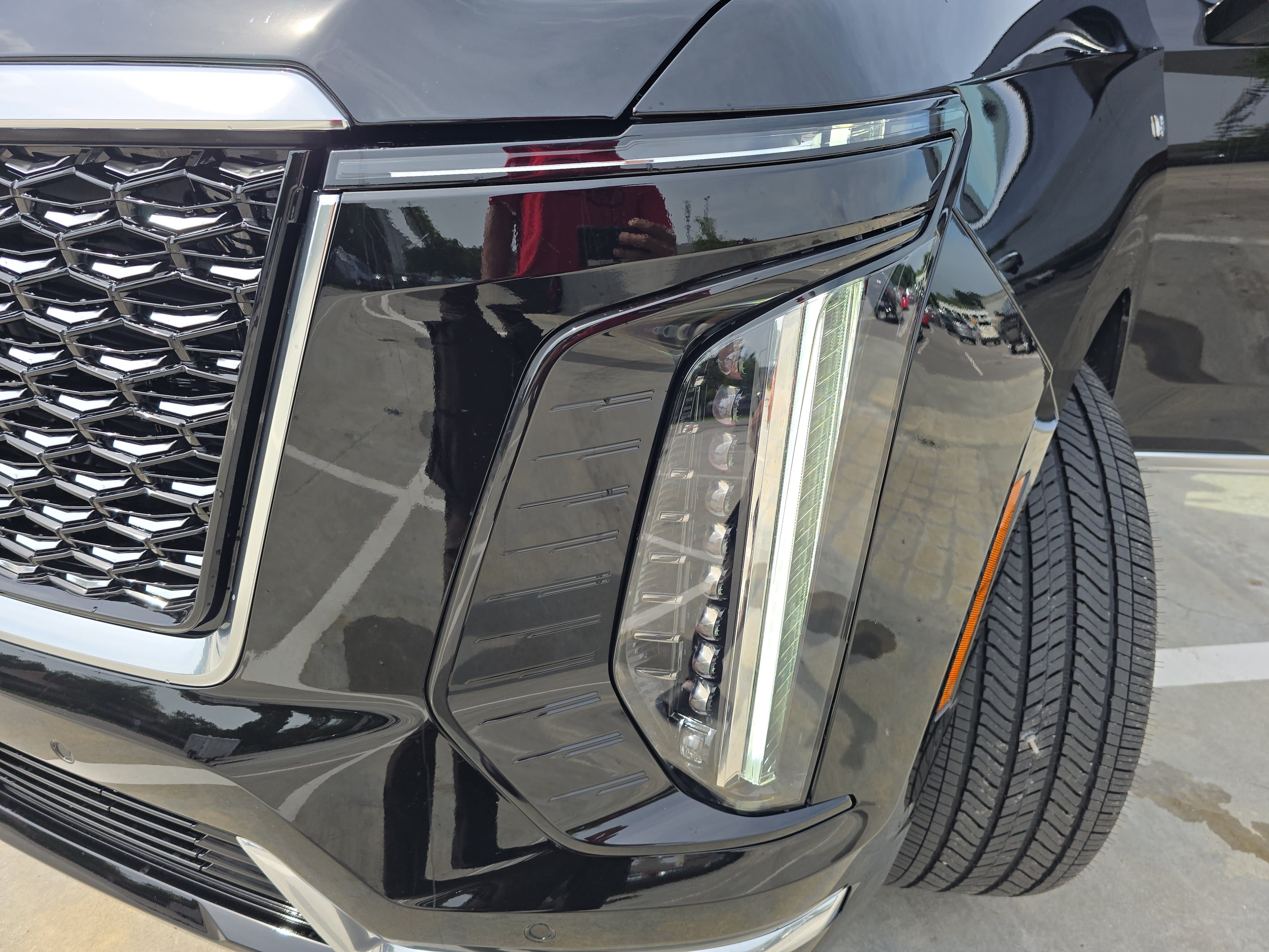 Used 2026 Cadillac Escalade Luxury w/ Touring Package AWD/4WD image 33