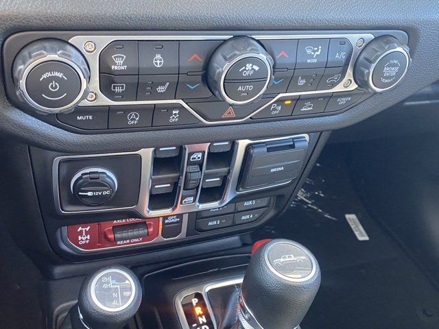 New 2025 Jeep Gladiator Willys image 21