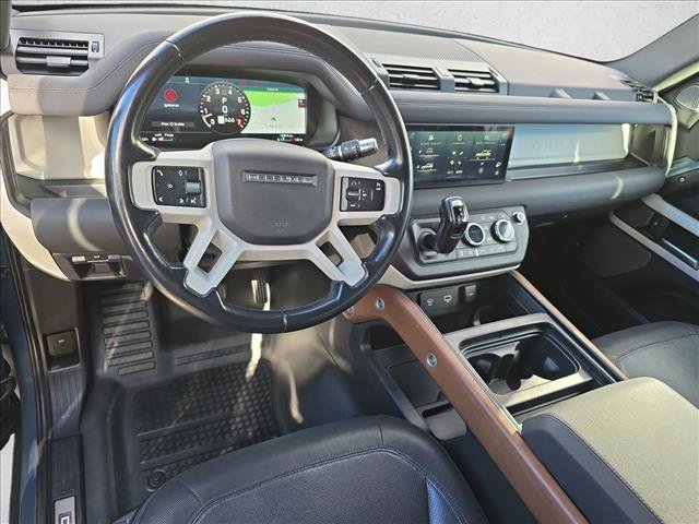 Used 2021 Land Rover Defender 90 X-Dynamic S image 15