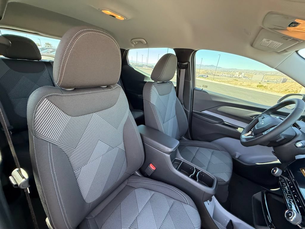 New 2027 Chevrolet Bolt LT w/ Comfort Package FWD image 13