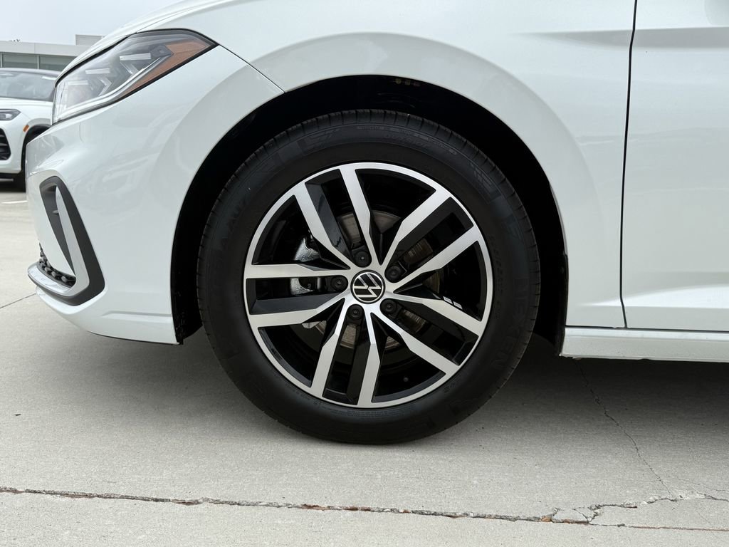 New 2026 Volkswagen Jetta SE image 9