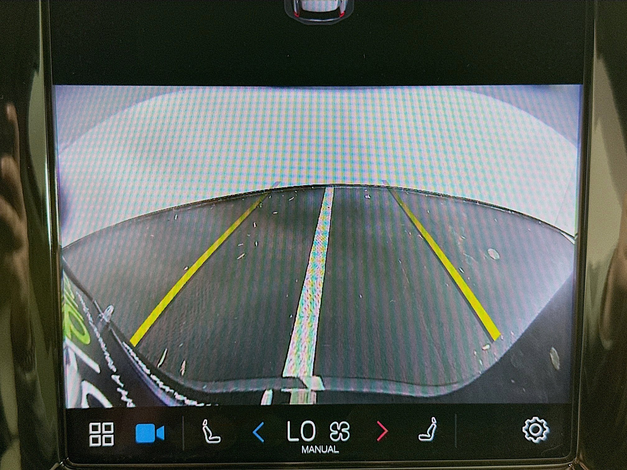 Used 2024 Volvo XC90 B5 Core w/ Protection Package Premier image 23