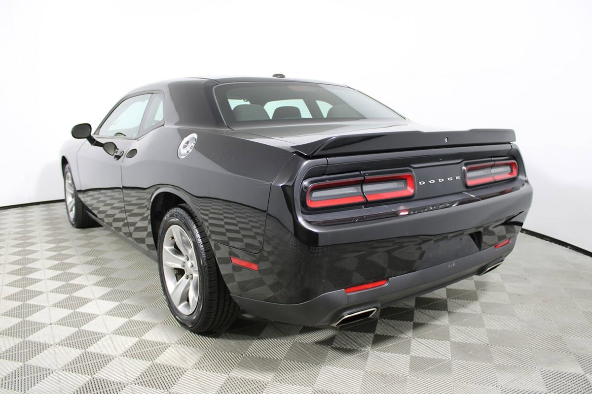 Used 2021 Dodge Challenger SXT image 28