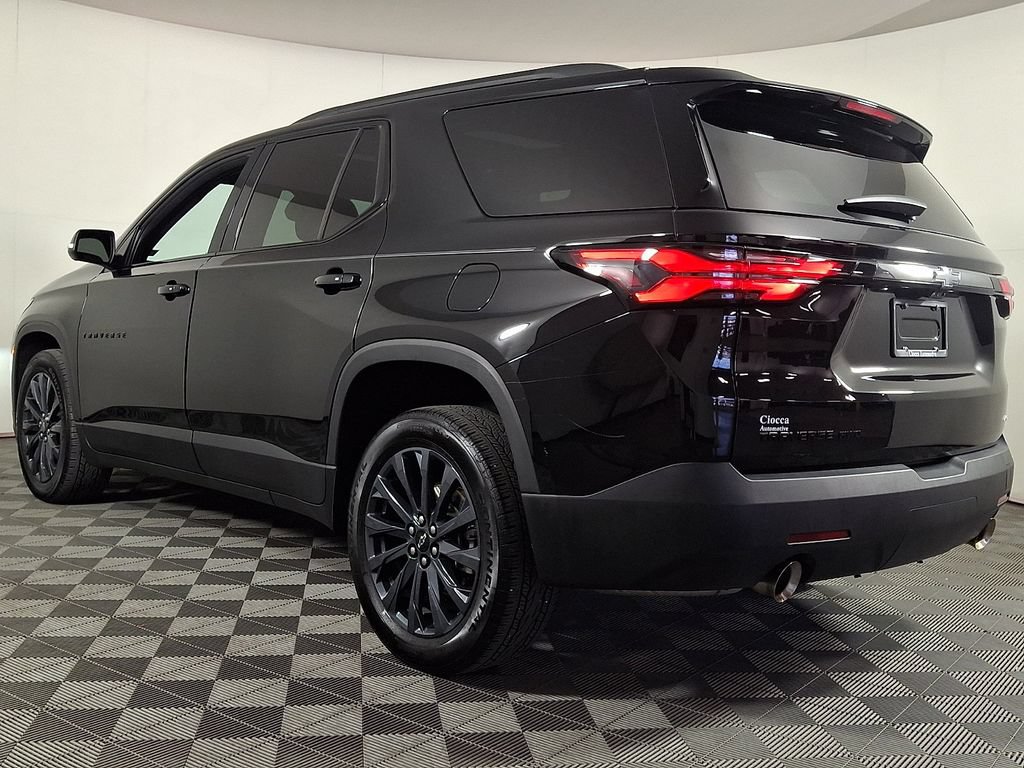 Used 2023 Chevrolet Traverse RS w/ LPO, Floor Liner Package AWD/4WD image 7