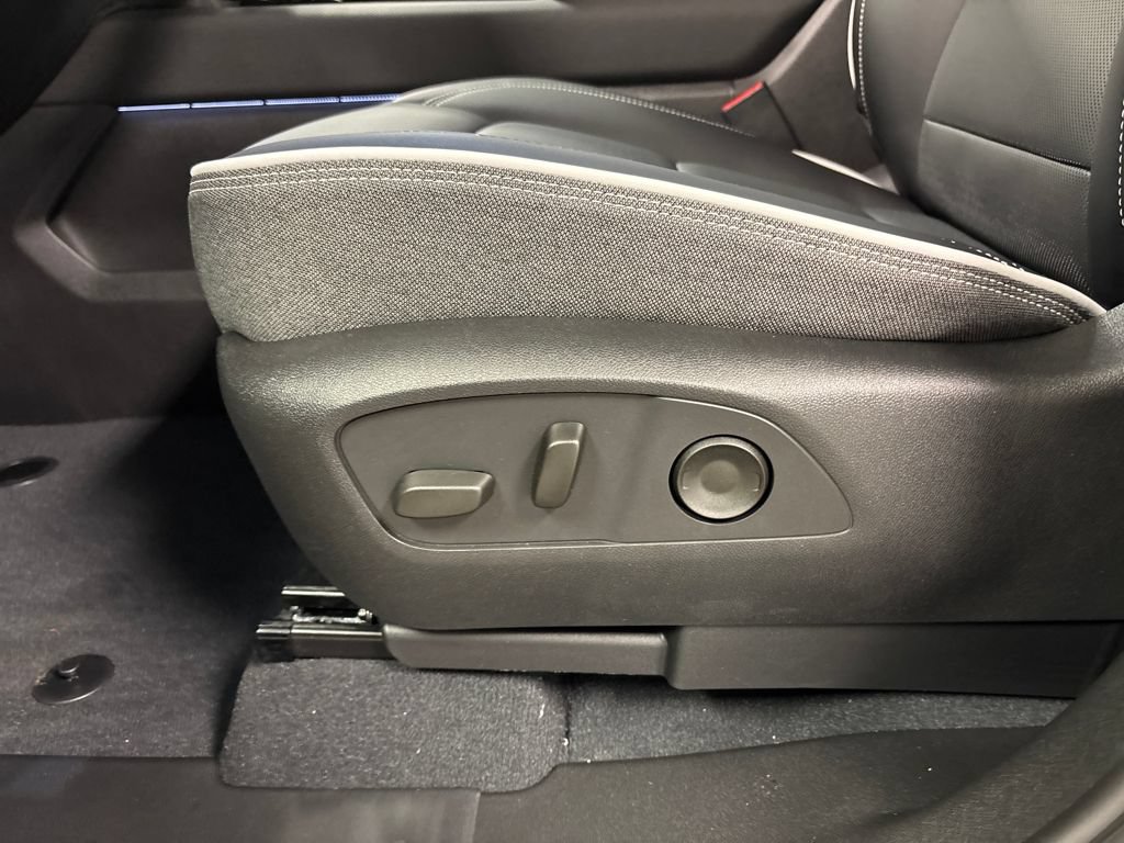 New 2026 GMC Sierra EV Elevation AWD/4WD image 25