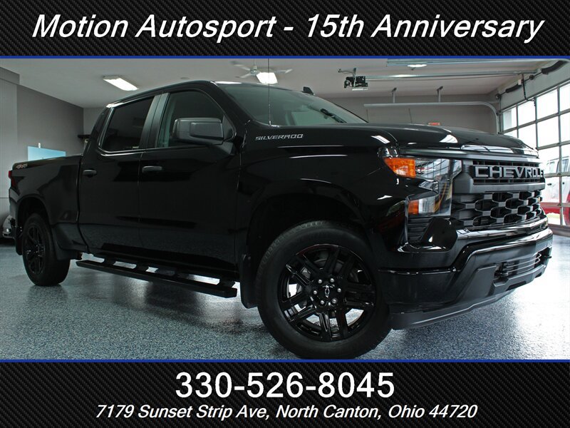 Used 2024 Chevrolet Silverado 1500 Custom AWD/4WD image 2