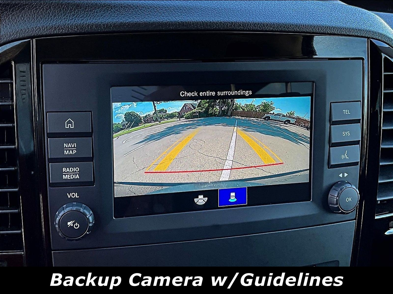 Used 2023 Mercedes-Benz Metris Passenger image 13