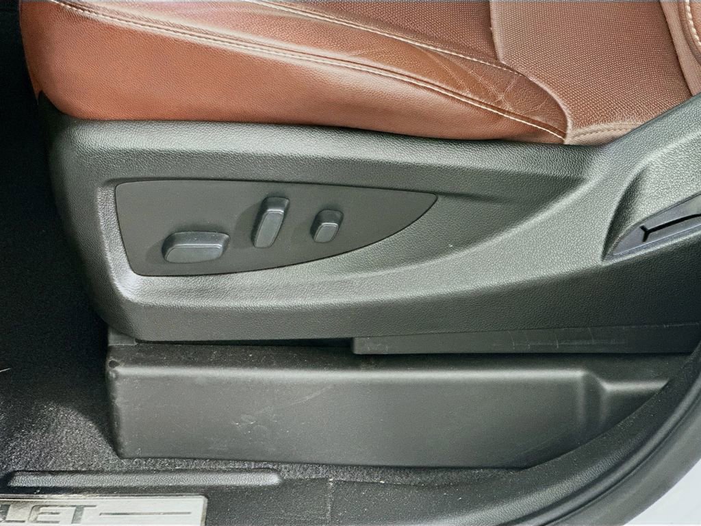 Used 2019 Chevrolet Tahoe Premier w/ Premier Plus Edition image 23