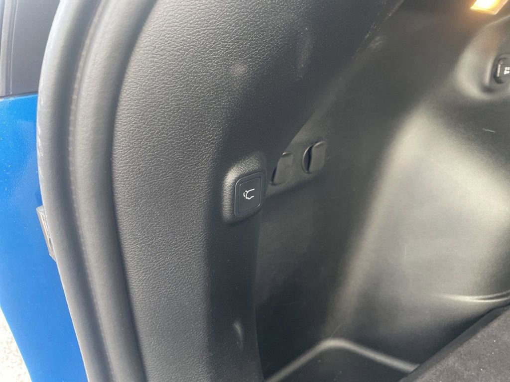 Used 2023 Jeep Cherokee Altitude Lux image 32