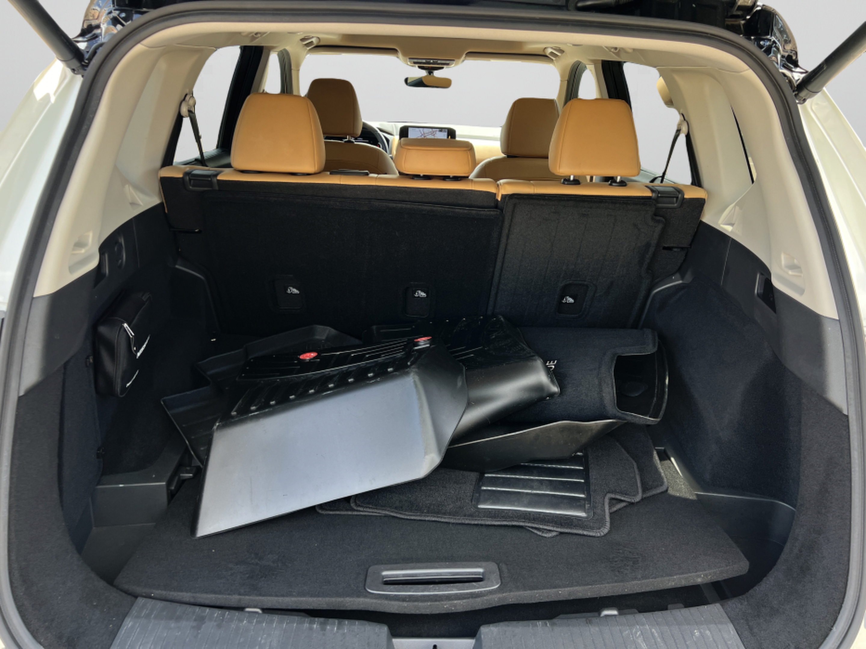 Used 2023 Nissan Rogue Platinum FWD image 27