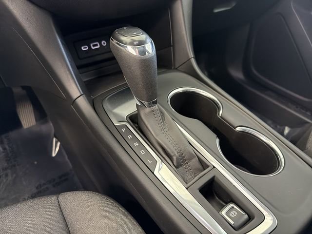 Certified 2020 Chevrolet Equinox LT w/ Driver Convenience Package image 28