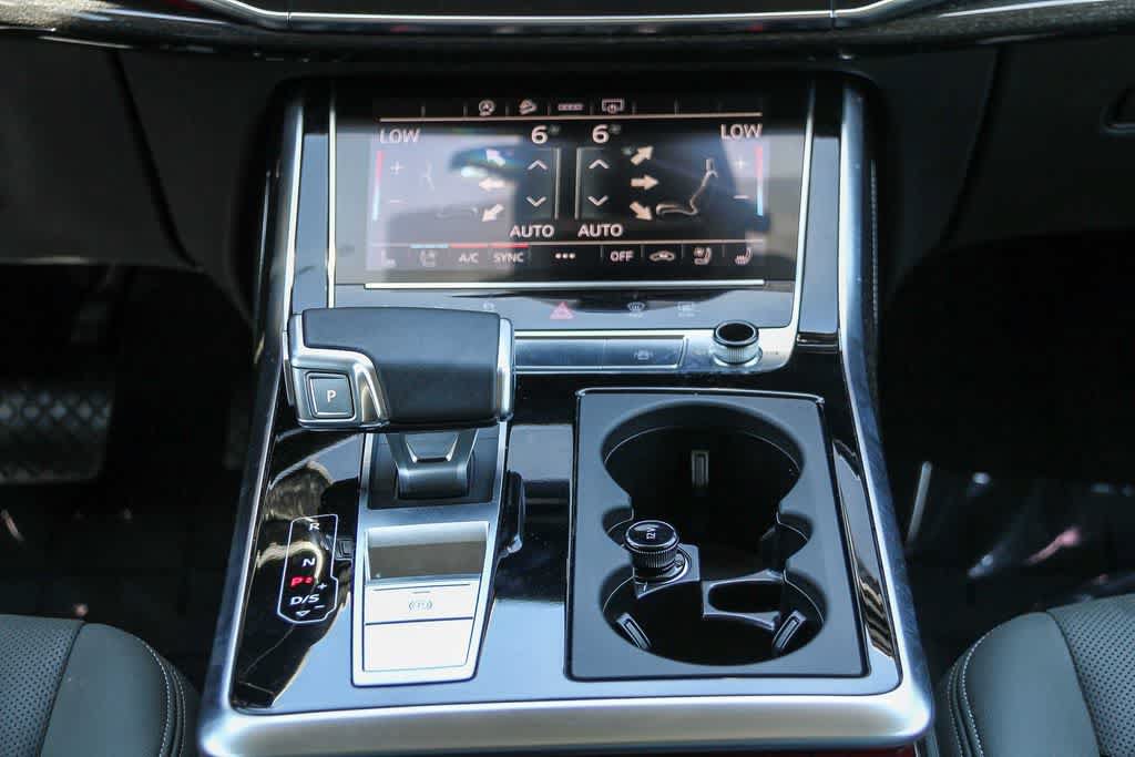 Used 2025 Audi Q7 3.0T Premium Plus w/ Premium Plus Package AWD/4WD image 14