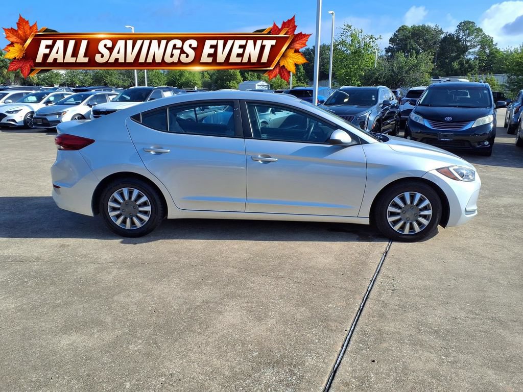 Used 2018 Hyundai Elantra SE FWD image 6
