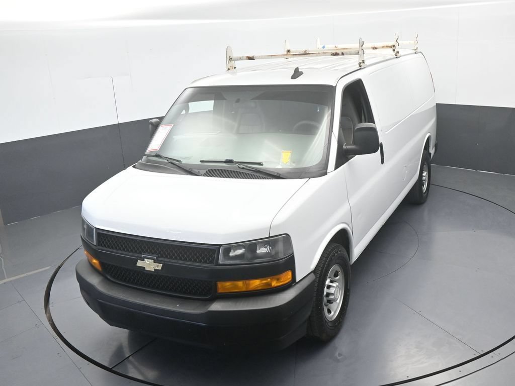 Used 2018 Chevrolet Express 2500 RWD image 28