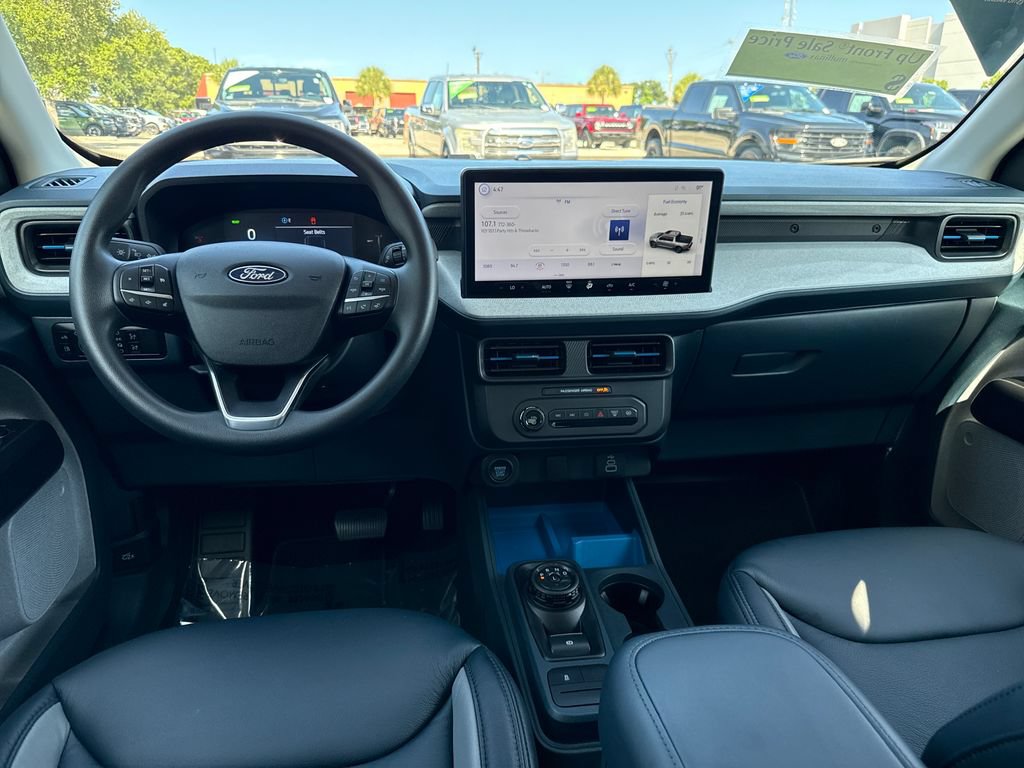 Certified 2025 Ford Maverick XLT FWD image 6
