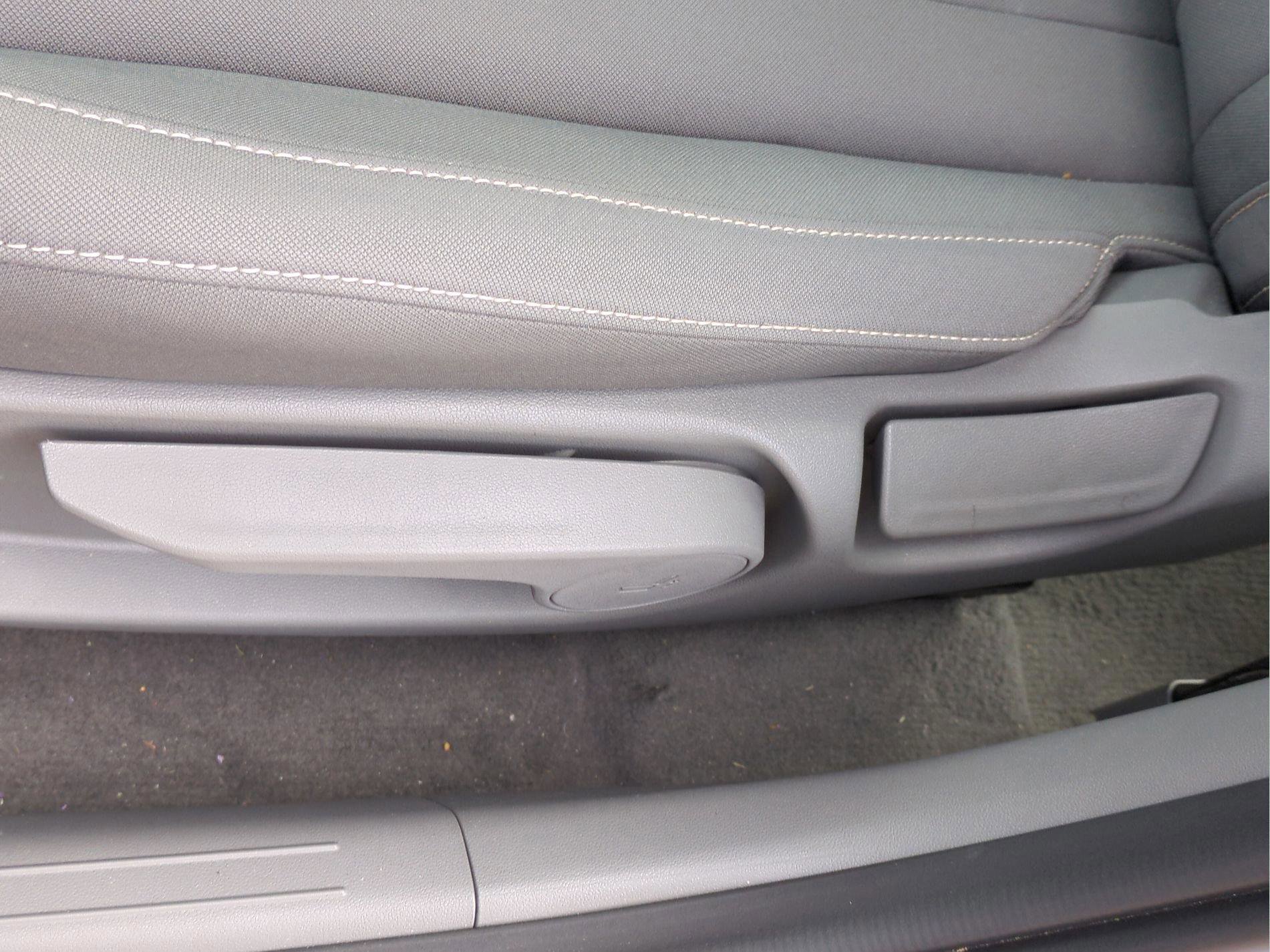 New 2025 Hyundai Elantra SEL image 19