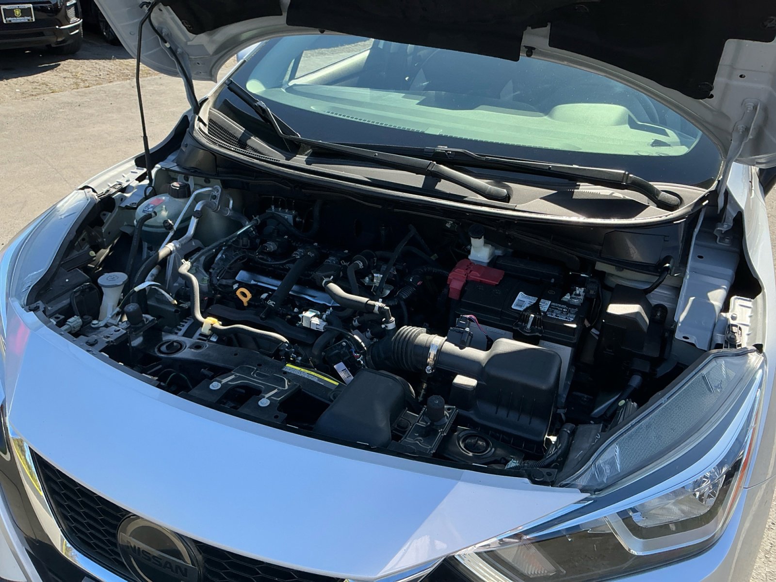 Used 2020 Nissan Versa SV w/ Trunk Package image 23