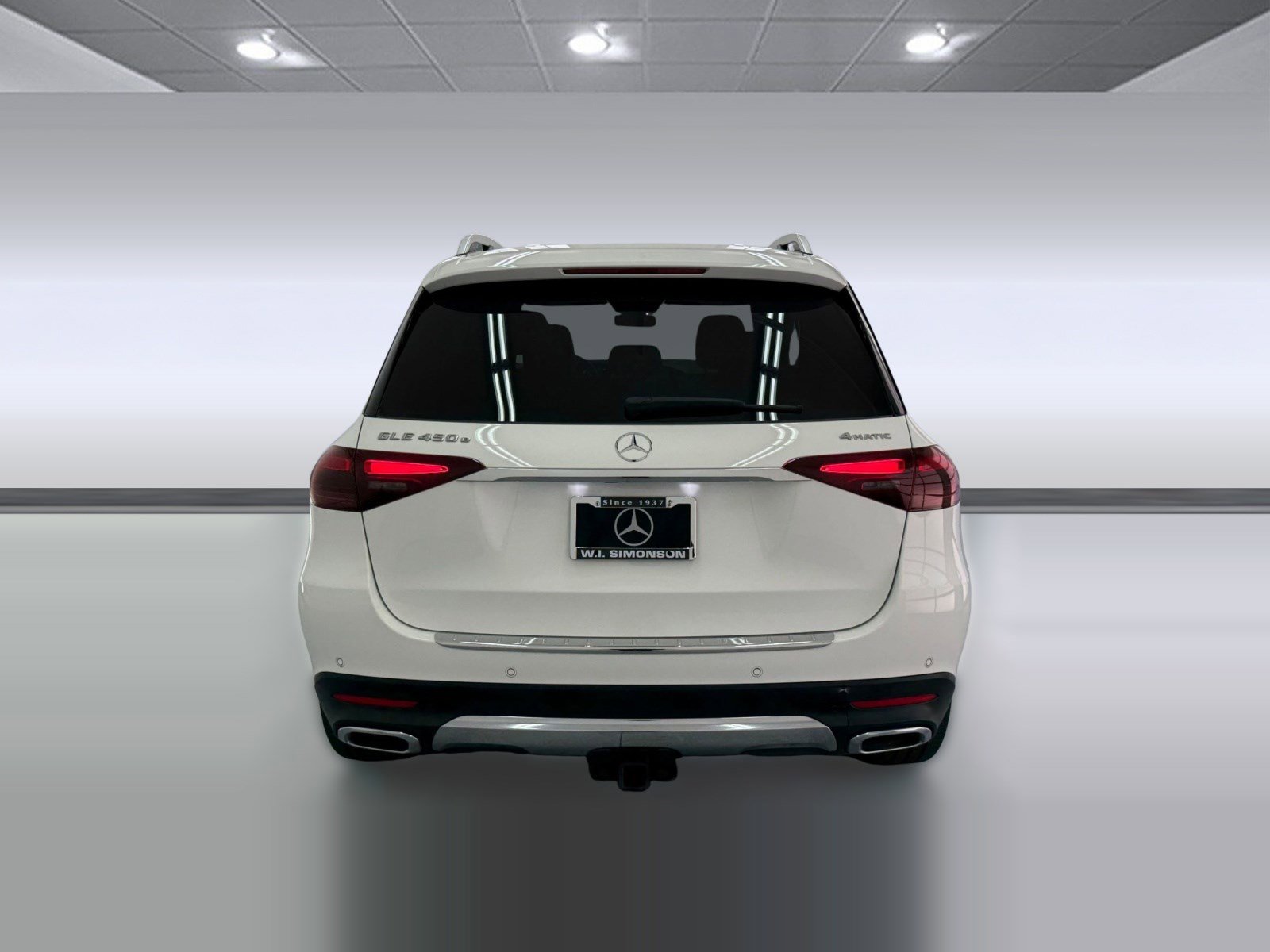 Used 2025 Mercedes-Benz GLE 450e 4MATIC w/ Winter Package image 9