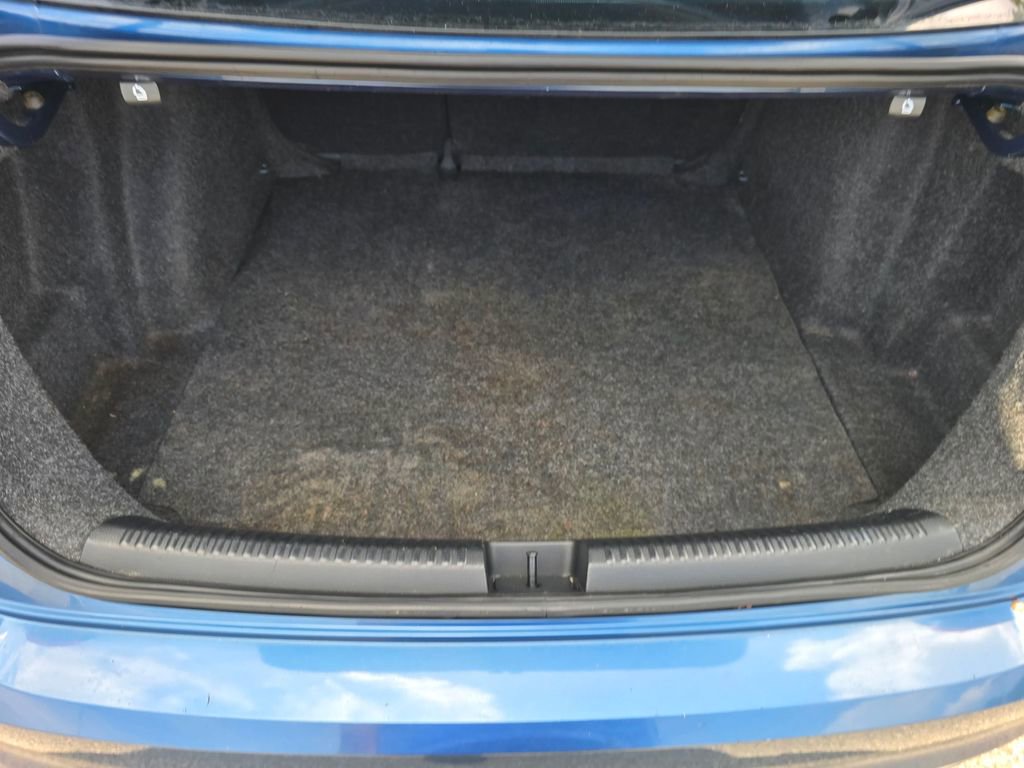 Used 2015 Volkswagen Jetta SE FWD image 11