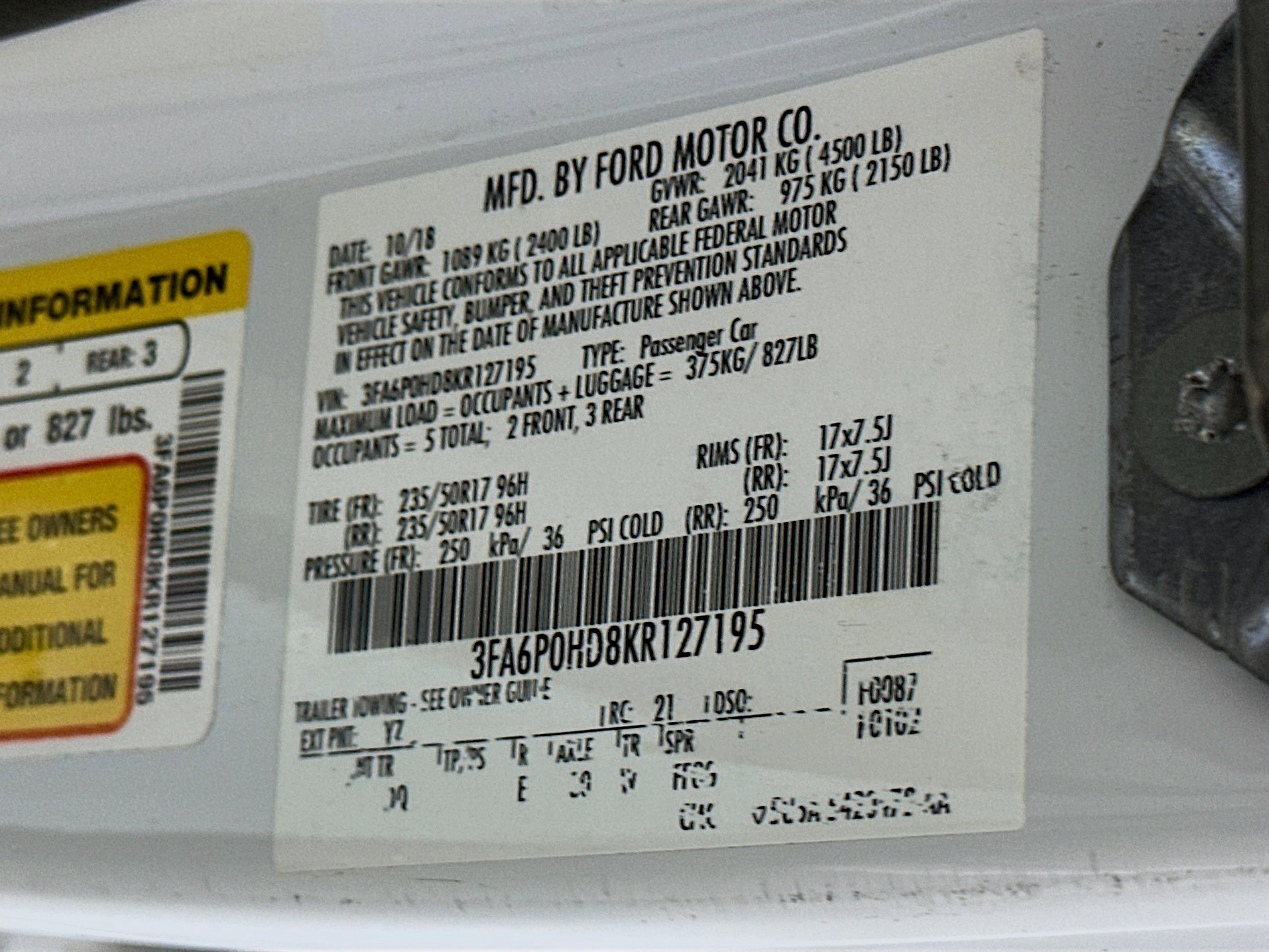 Used 2019 Ford Fusion SE FWD image 12