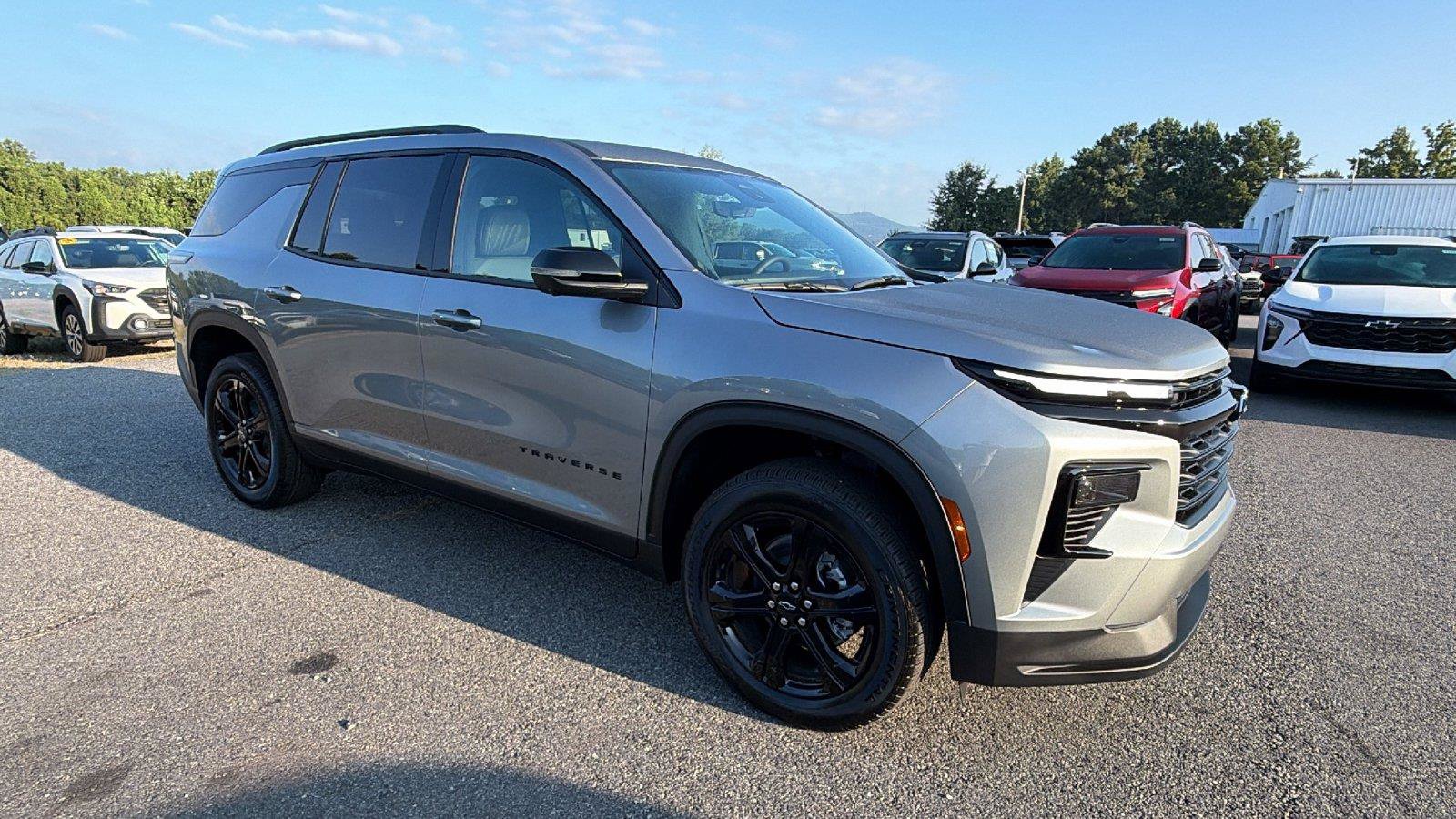 New 2027 Chevrolet Traverse LT w/ Midnight/Sport Edition FWD image 6