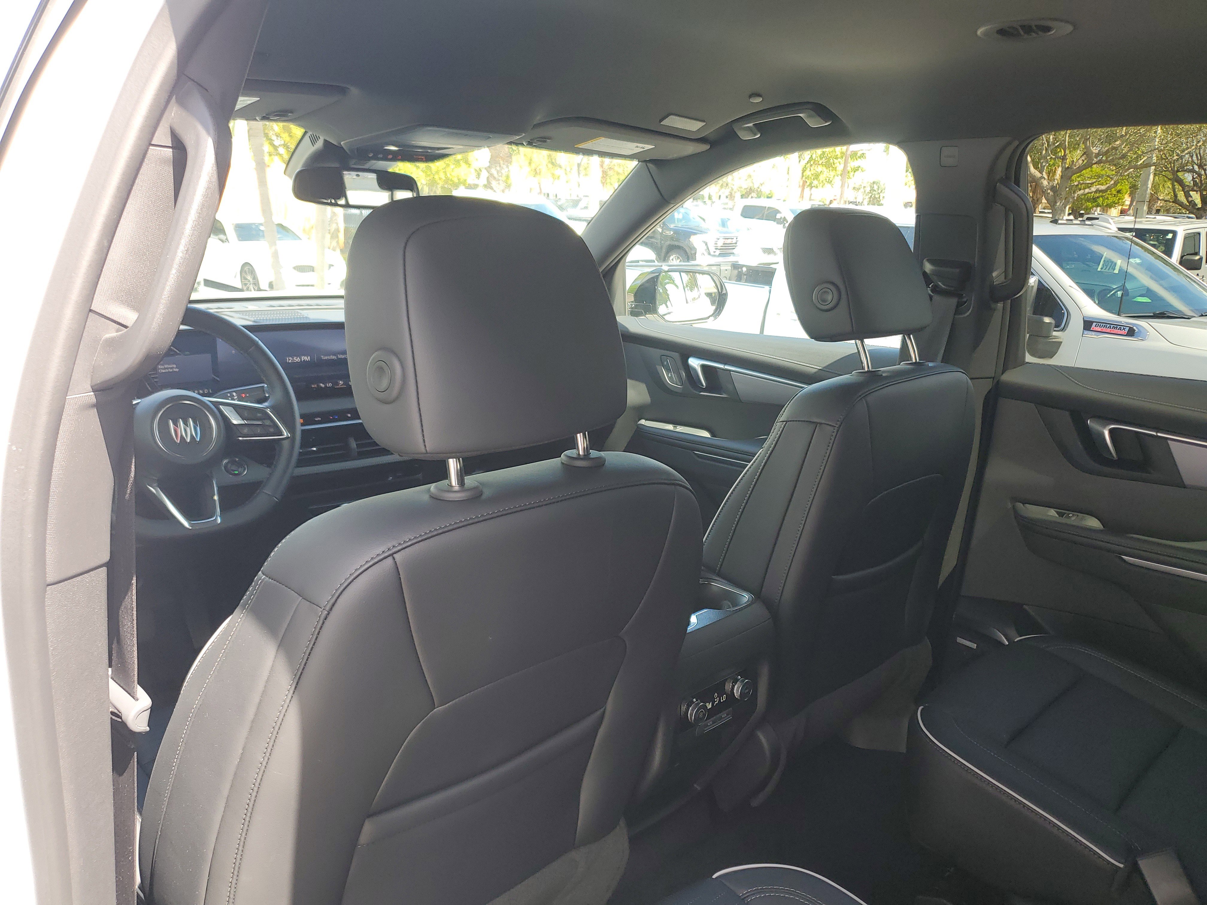 Used 2025 Buick Enclave Sport Touring image 14