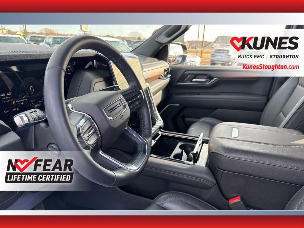 Used 2025 GMC Yukon XL Denali image 23