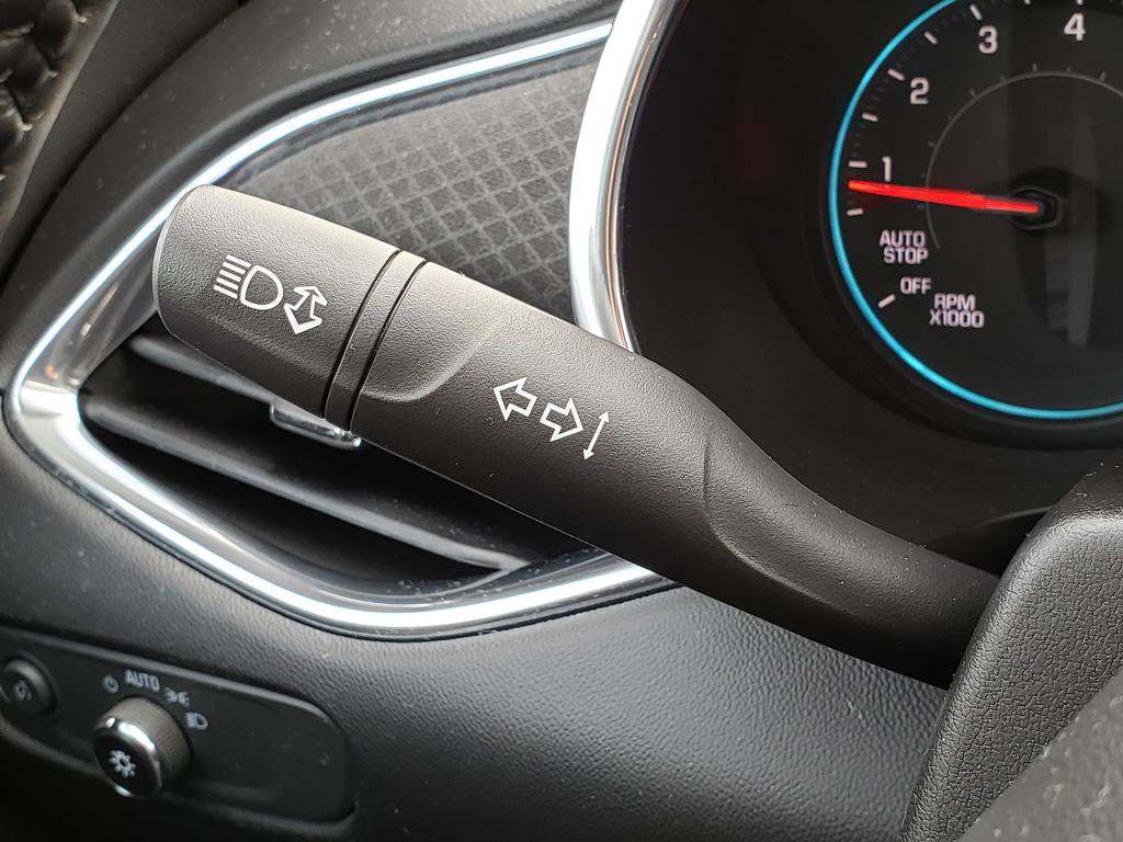 Used 2016 Chevrolet Malibu LT image 25