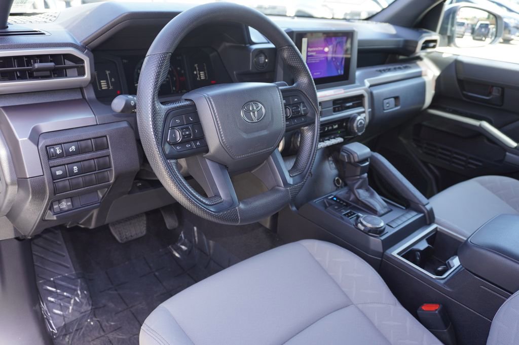 Certified 2025 Toyota Tacoma SR5 AWD/4WD image 12