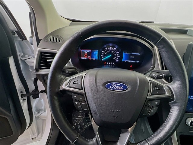 Used 2022 Ford Edge SEL image 11