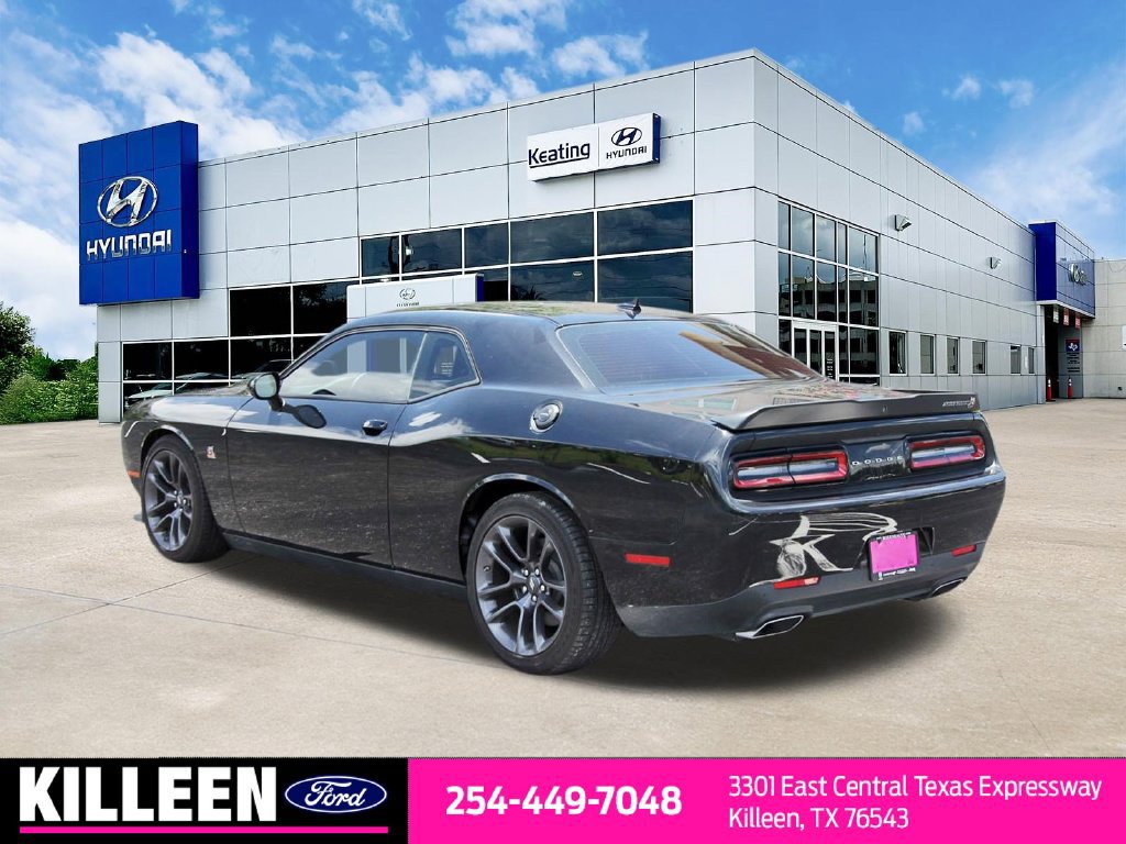 Used 2023 Dodge Challenger R/T Scat Pack RWD image 9