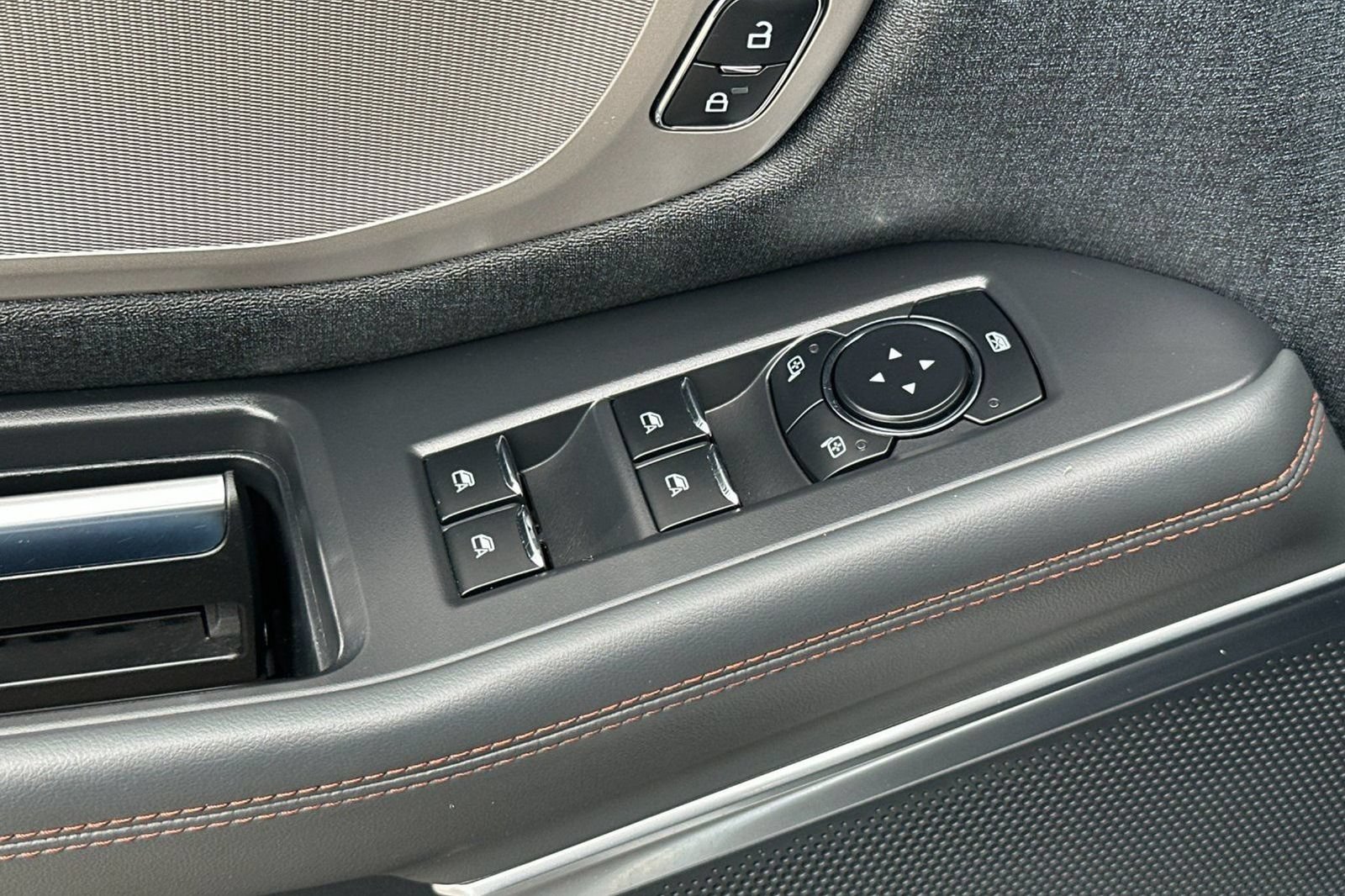 Used 2025 Ford Expedition Max Active RWD image 13