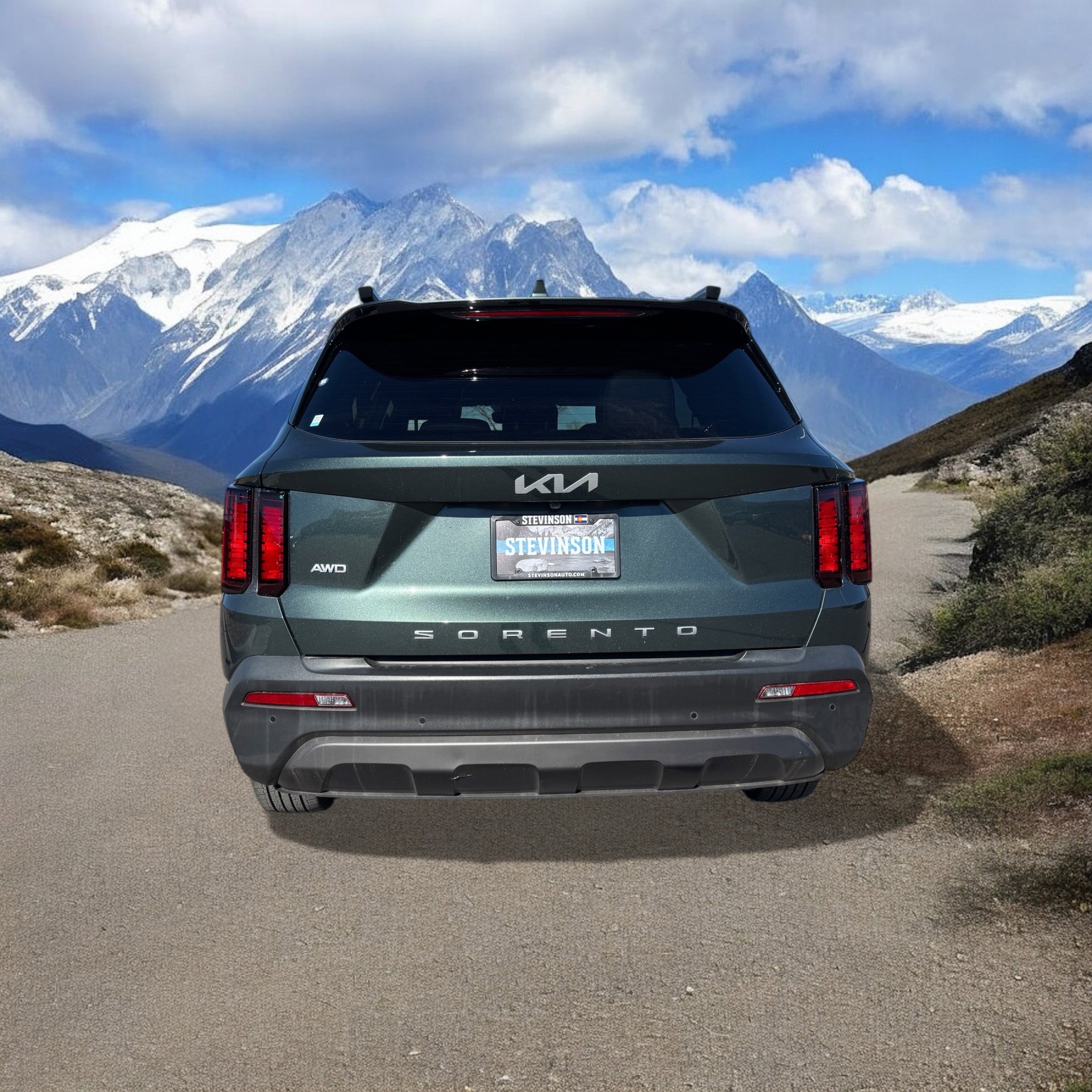 Used 2022 Kia Sorento S image 4