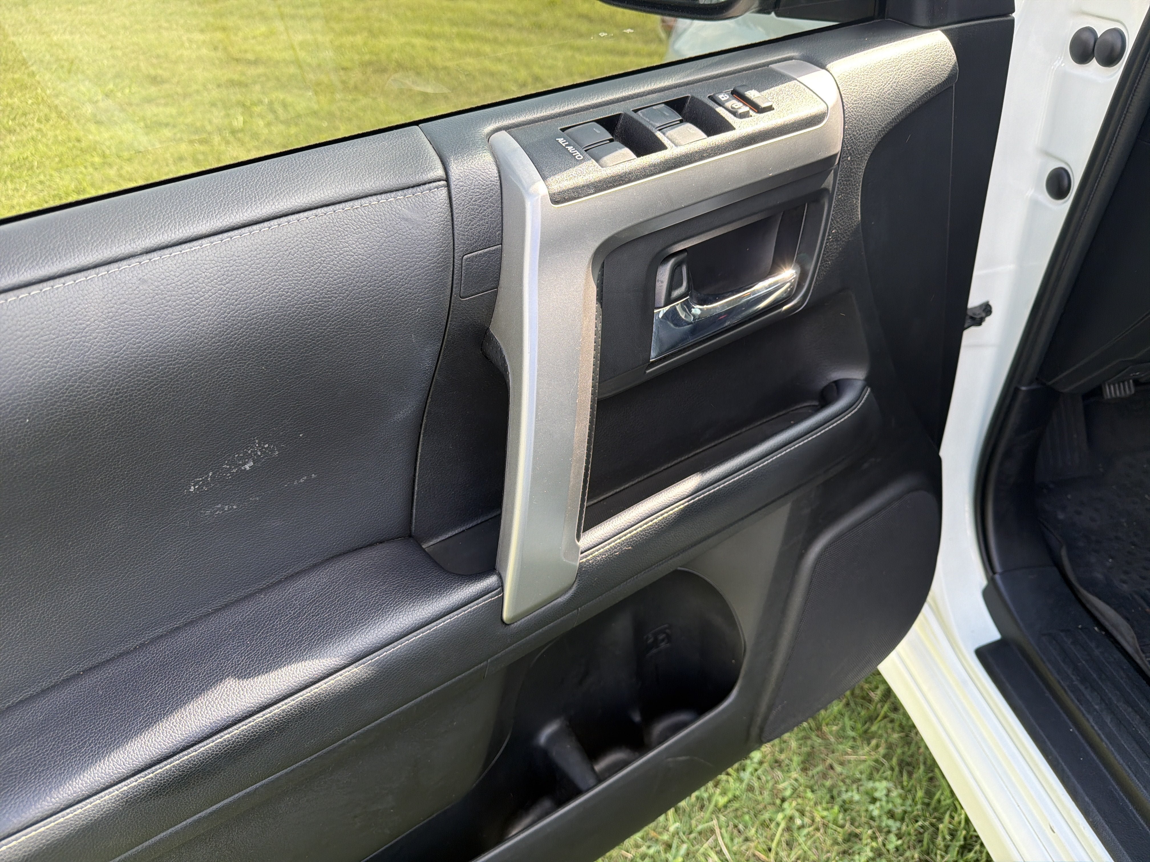 Used 2022 Toyota 4Runner TRD Sport AWD/4WD image 16