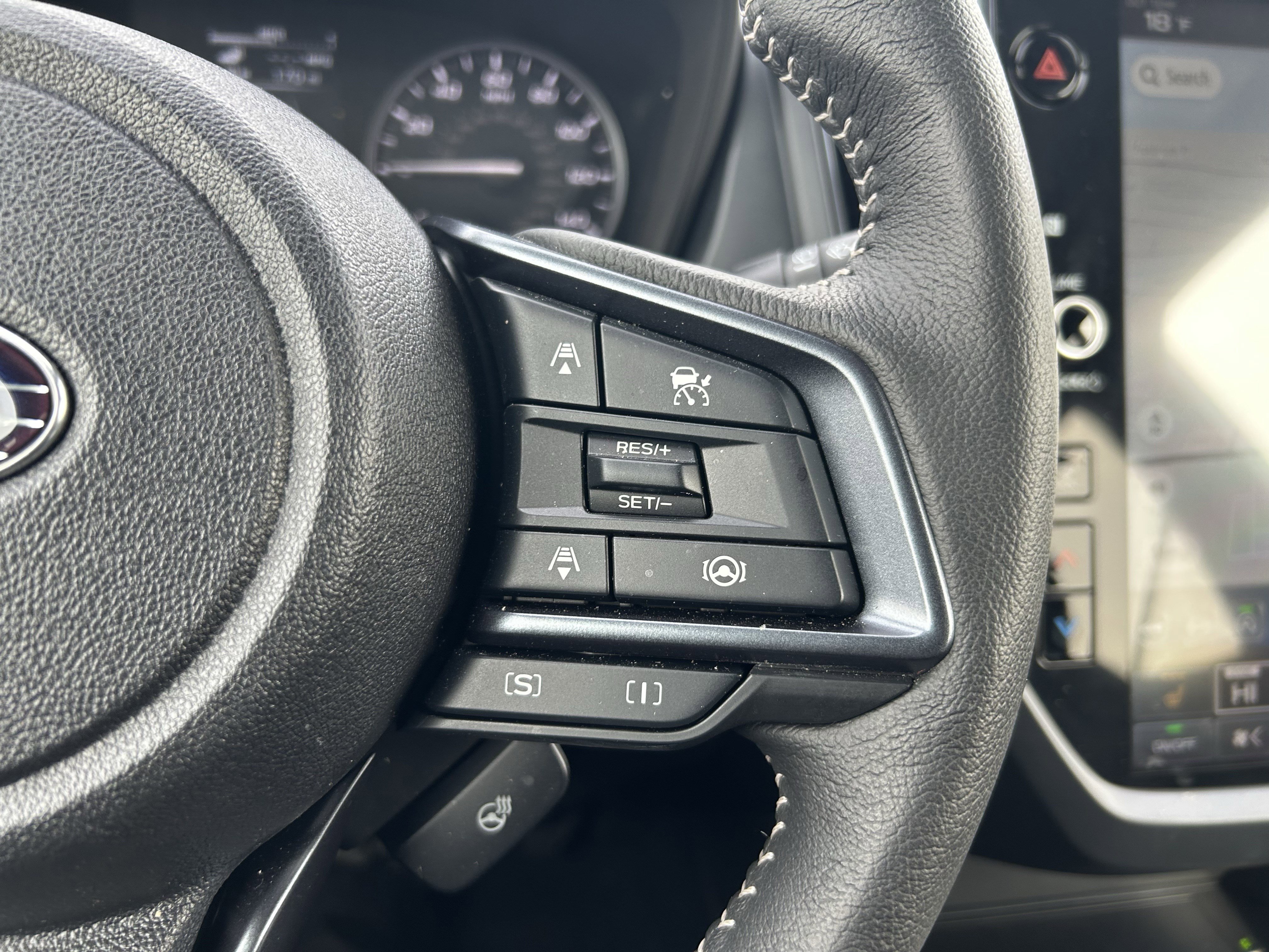 Certified 2025 Subaru Forester Limited image 17