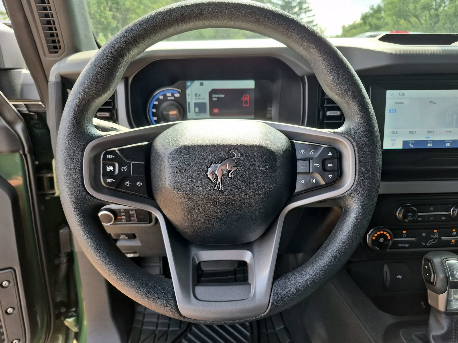 Used 2022 Ford Bronco 2-Door AWD/4WD image 17
