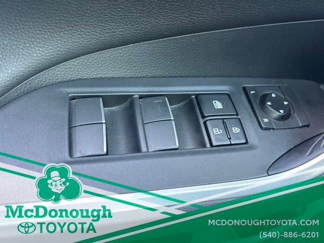 Used 2019 Toyota RAV4 Limited AWD/4WD image 20