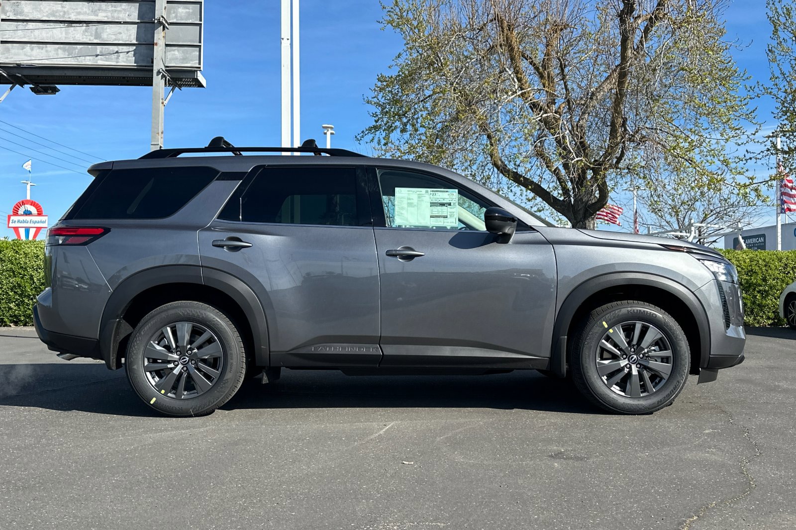 New 2026 Nissan Pathfinder SV image 3