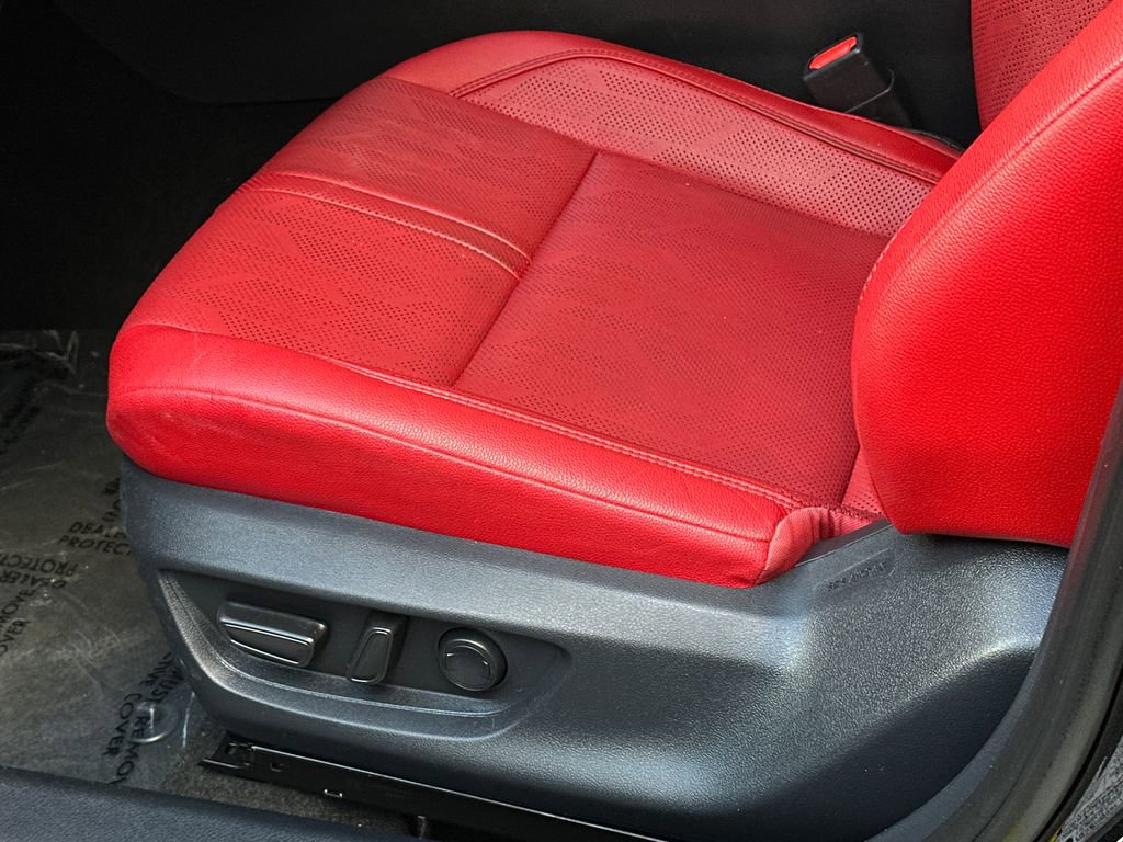 Used 2025 Toyota Camry XSE FWD image 19