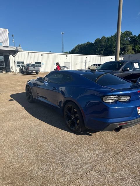 Used 2020 Chevrolet Camaro LT RWD image 6