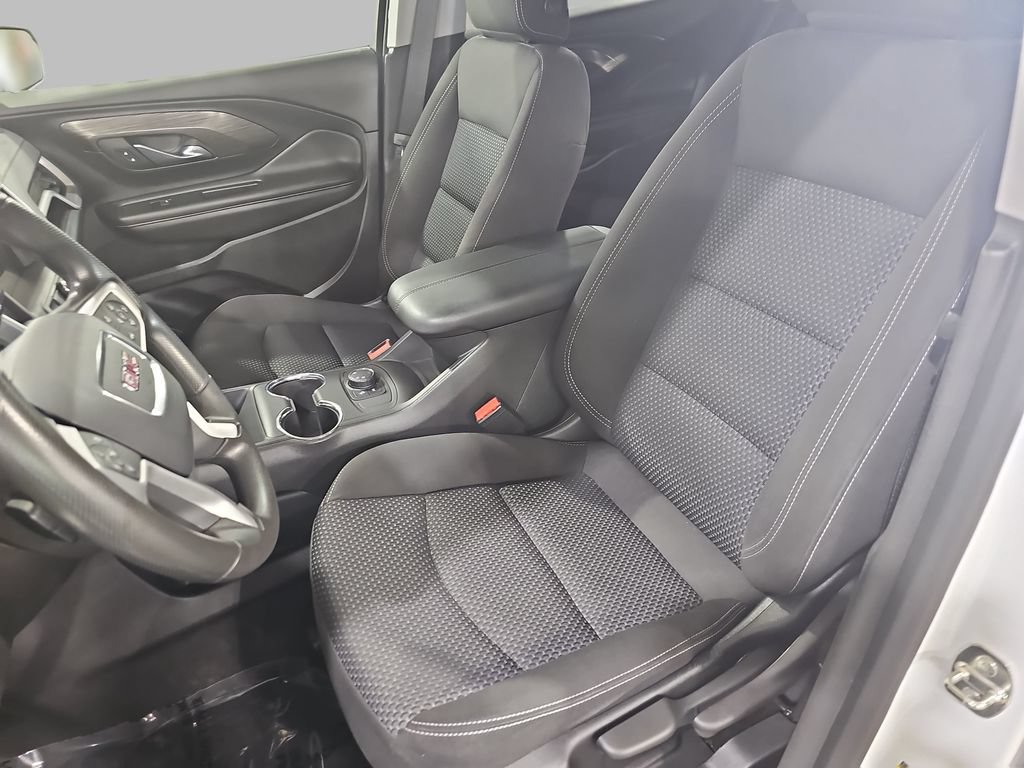 Used 2023 GMC Terrain SLE w/ LPO, Floor Liner Package AWD/4WD image 18